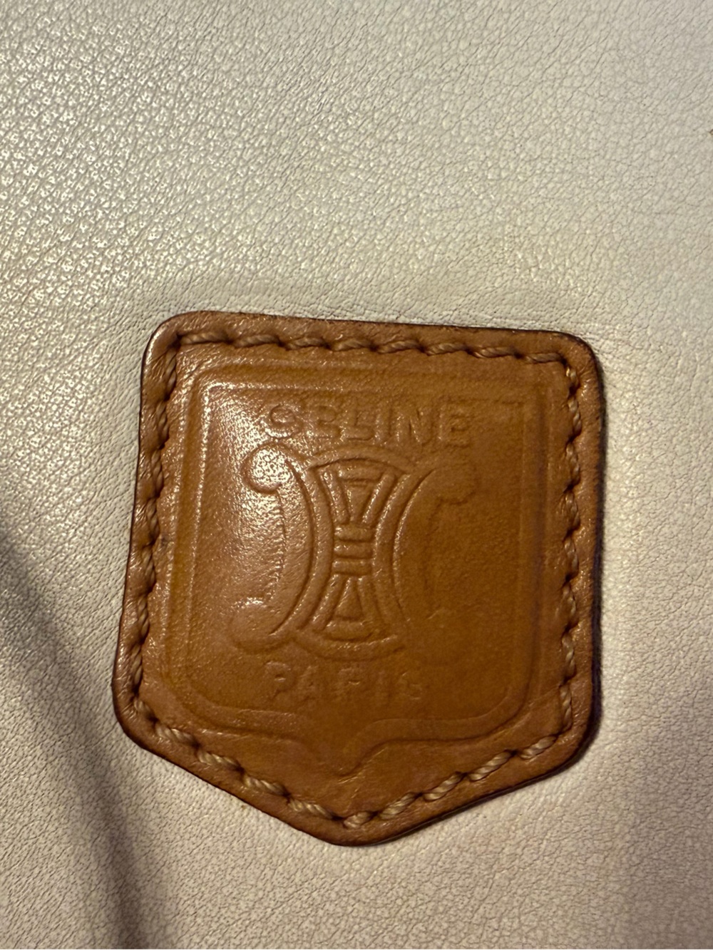 Celine - Picture 11 of 12